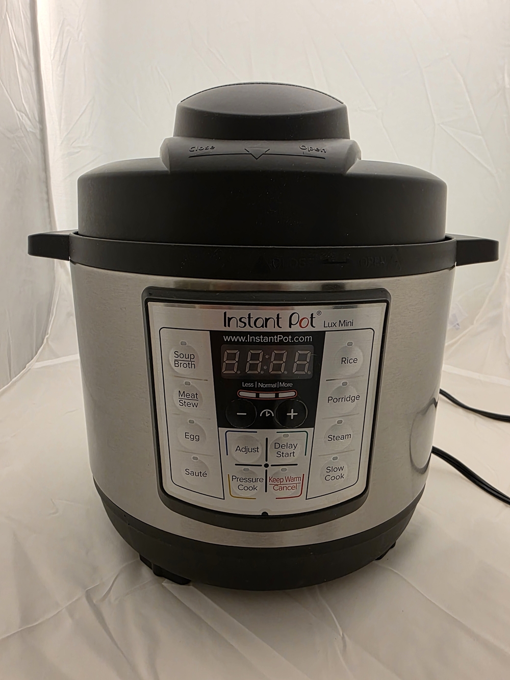 Instant Pot Lux Mini 3 Quart Pressure Cooker